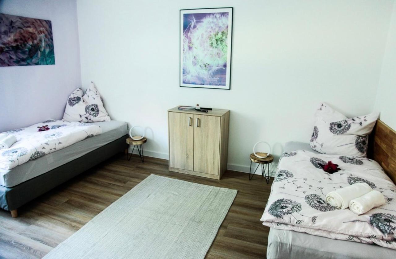 Ferienwohnung Familienglueck Тутцинг Екстериор снимка